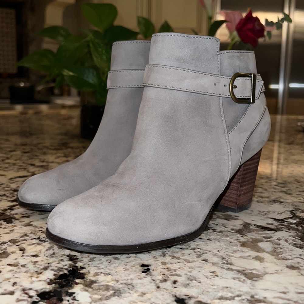 Cole Haan Suede Grey Booties 7 1/2